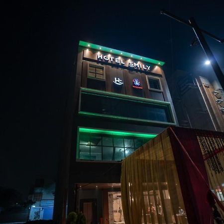 Hotel Smily Ludhiana Exterior photo